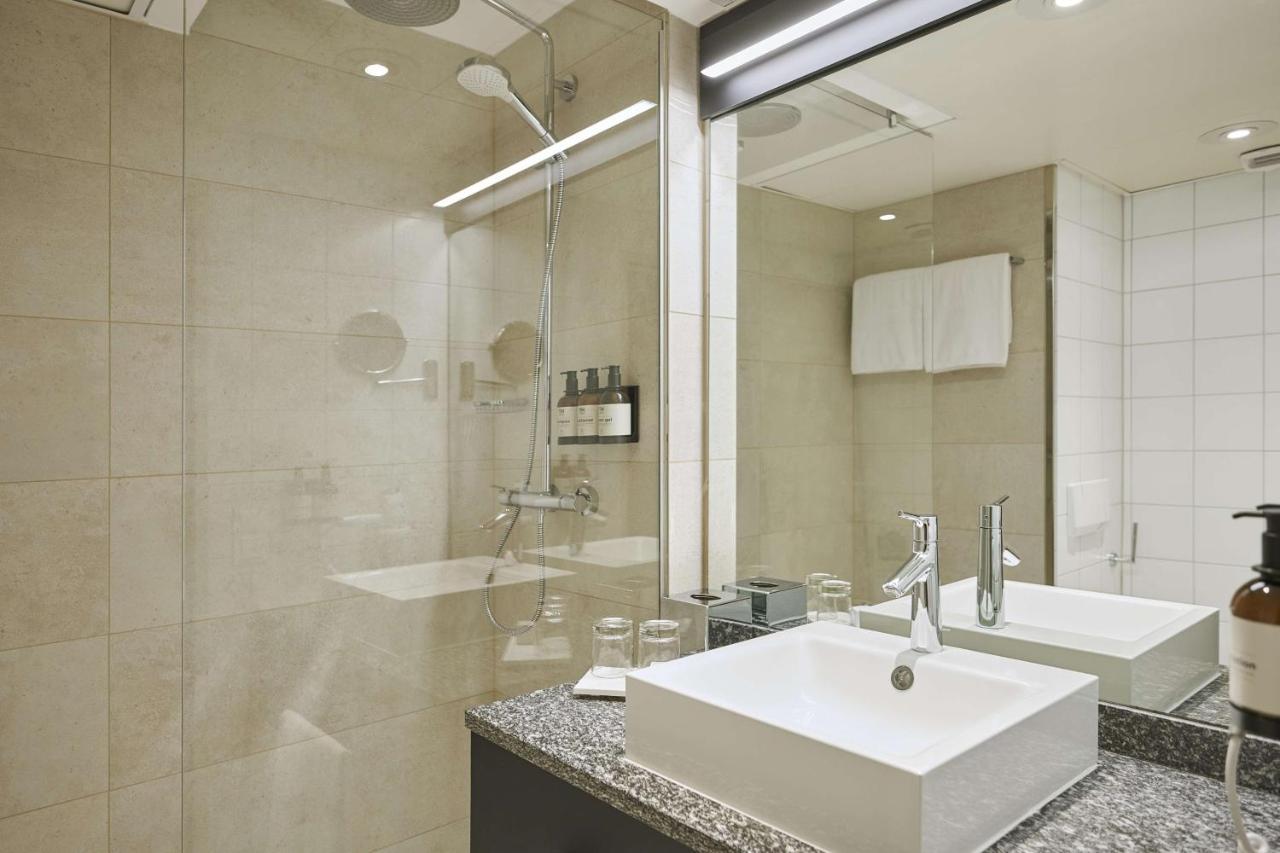 Hotel Nh Frankfurt Airport 4*
