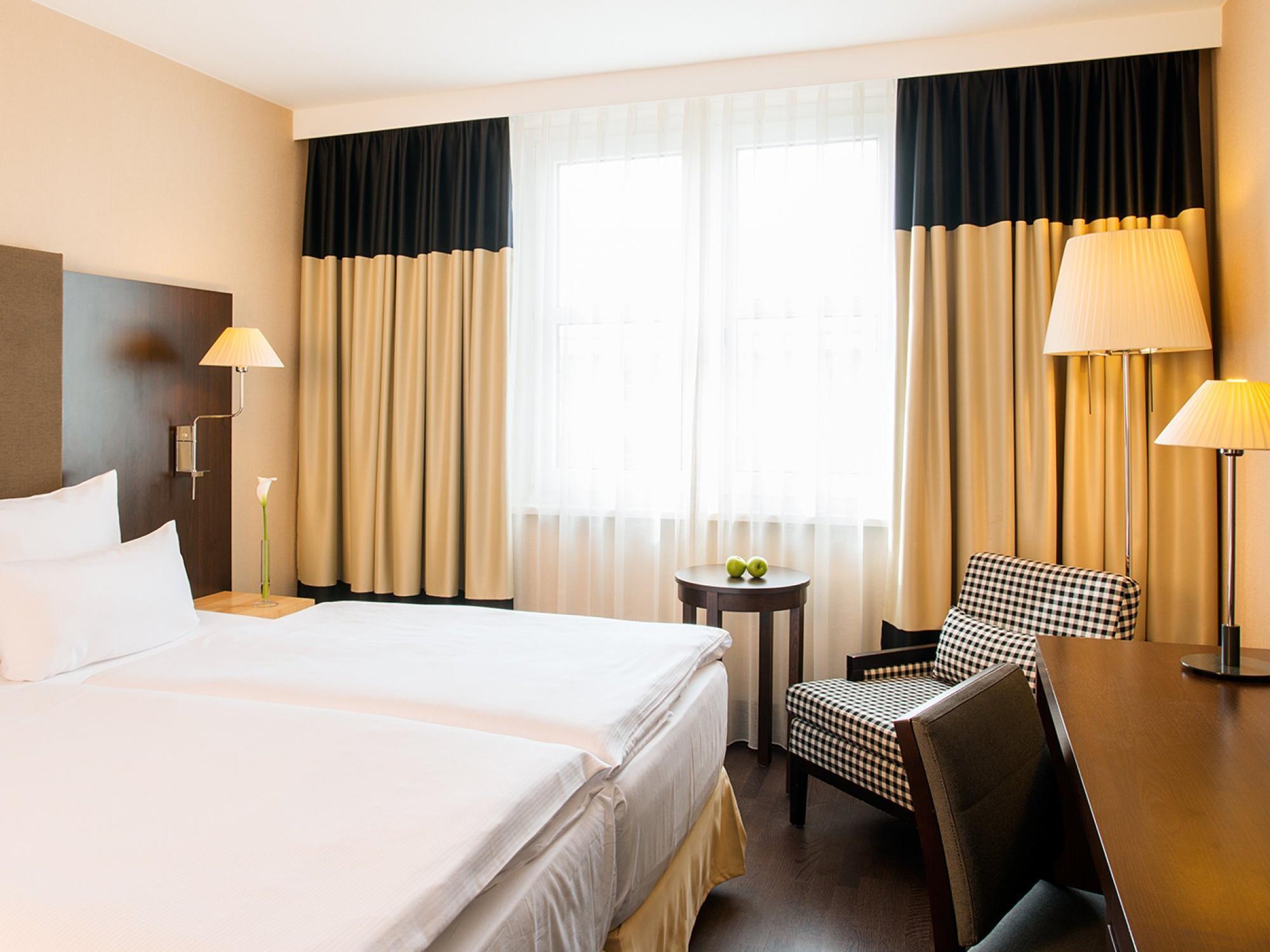 Nh Frankfurt Airport Hotel 4*